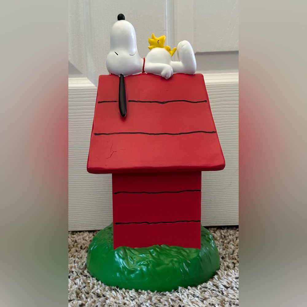 Peanuts - Snoopy & Woodstock on Snoopy’s doghouse, NWT